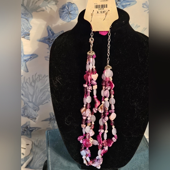 Charming Charlie necklace and earrings set - Picture 3 of 3